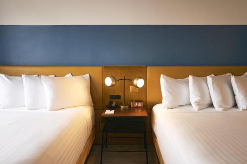 Superior Double Room image 2