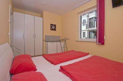 strandnah, gratis Nutzung vom AHOI Erlebnisbad und Sauna in Sellin - Kurparkresidenz FeWo10, Baabe (Foto 7)