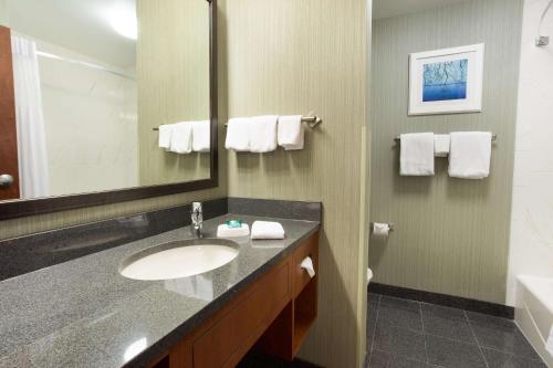 Drury Inn & Suites Burlington - image 12