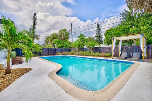 Santorini Pool House Wilton Manors Walk to the Dr