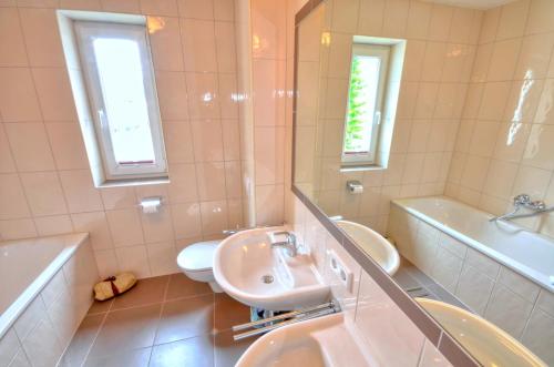 Apartment Dunn by Alpen Apartments - image 11