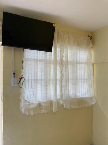 1 double bed, 2 twin beds