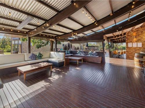 Balcony/terrace, Woodland Retreat - Phillip Island - Ramada Resort in Phillip Island