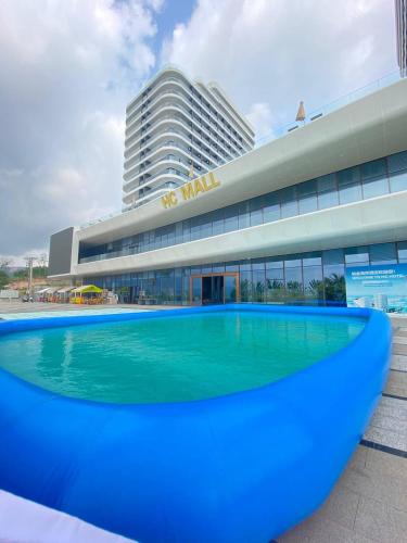 Swimming pool, Ark Seaview Holiday Inn SHV by Caerus Management in Ream National Park