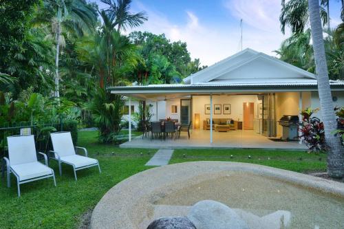 Four-Bedroom House room in Villa Solina