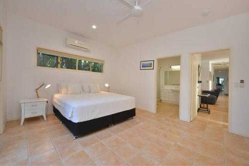 Four-Bedroom House image 8