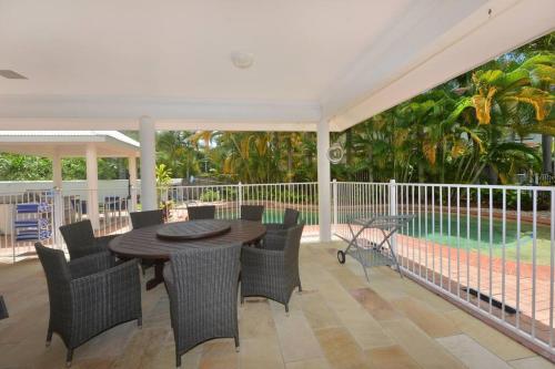 Five-Bedroom House image 9