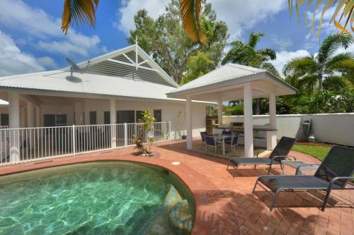 Five-Bedroom House image 5