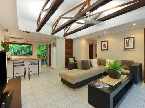 Three-Bedroom Villa image 10