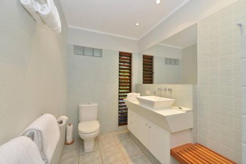 Cassowary Villa 2 - a short level walk to town - image 4