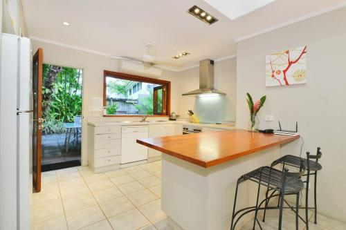 Three-Bedroom Villa image 5