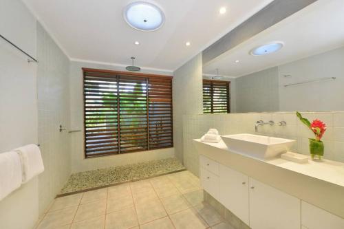 Three-Bedroom Villa image 3