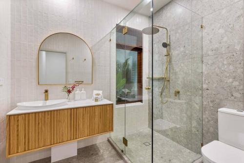Three-Bedroom Villa image 10