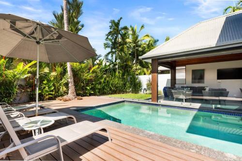 Three-Bedroom Villa image 6
