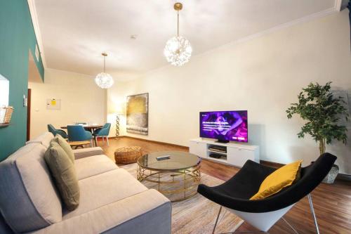 RH- High-Floor Splendor, 2-Bedroom Gem in Downtown, Дубай (фото 5)