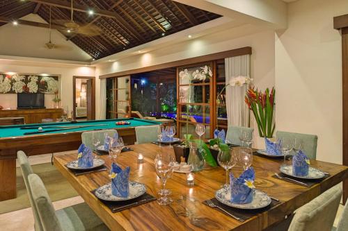 Villa with Private Pool image 9