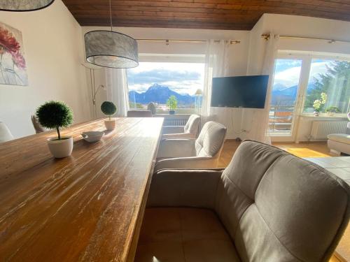 Villa Alpenblick Comfortable Holiday Residence - Schwangau