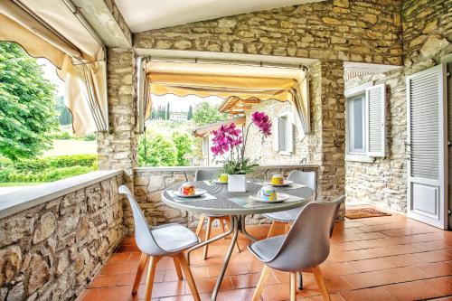 Fasiliteter, Villa Giuliana in San Firenze