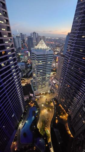 Awesome Value, Great Location, Манила