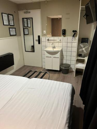 Budget Hotel Hortus - image 2