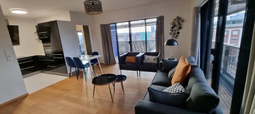 BEL APPARTEMENT CONTEMPORAIN AVEC TERRASSE 2 chambres