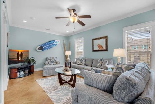 Neptune's Nook by Realjoy Vacations - image 11