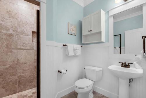Neptune's Nook by Realjoy Vacations - image 13