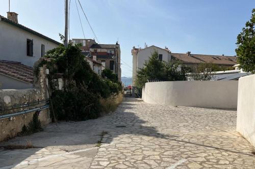 Maison+terrasse au calme à 100m de l’eau, vue mer, Marsylia (zdjęcie 9)