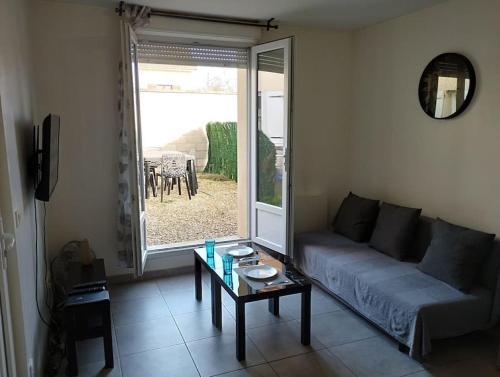 Appartement 2, Jardin, collation, 5 min de l'aéroport CDG