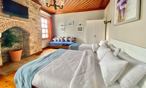 Ulivo Hotel Room Type - Superior Triple Room with Sea View Ulivo Hotel Room Type - Superior Triple Room with Sea View