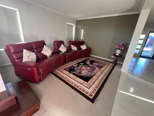 STAR PARVILLION HIDE AWAy