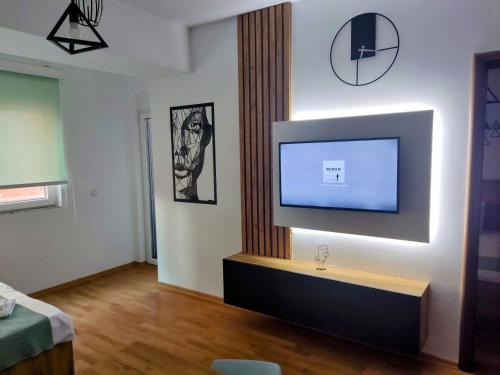 Mango Apartments