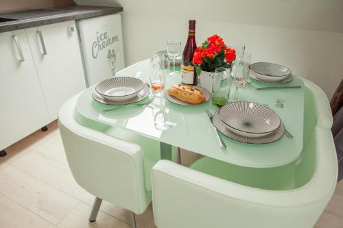 Ételek és italok, Le Premier - Charmant T2 à 600m du centre ville (Le Premier - Charmant T2 a 600m du centre ville) in Sens