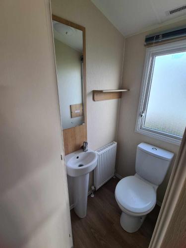 Happy Days Caravan Primrose Valley - image 6
