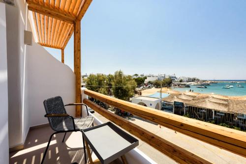 KIANO SUITES near Paros National Airport