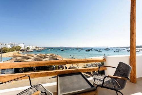 สภาพแวดล้อมโดยรอบ, KIANO SUITES in อาลิคี