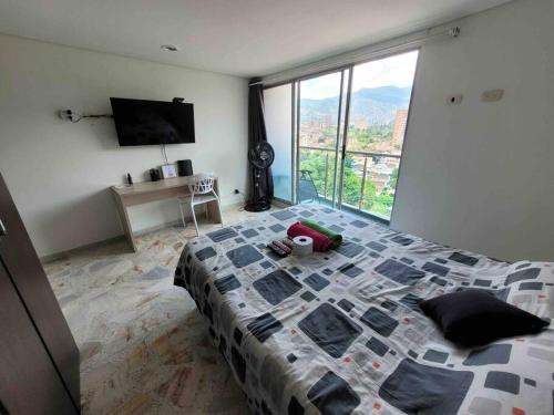 One-Bedroom Apartment image 9