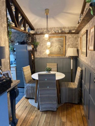 Ballybur Lodge Mews 2 in Cuffesgrange