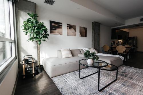Luxurious Hollywood condo, Los Angeles