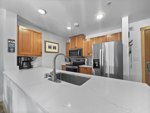 PP416 Passage Point condo - image 8