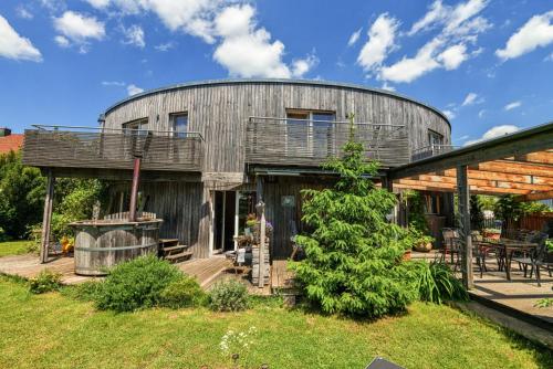 Ferienhaus Dornstetten: Sonniges Design Haus: Kamin, Sauna, Hot Pot, Zaun in Dornstetten, Deutschland