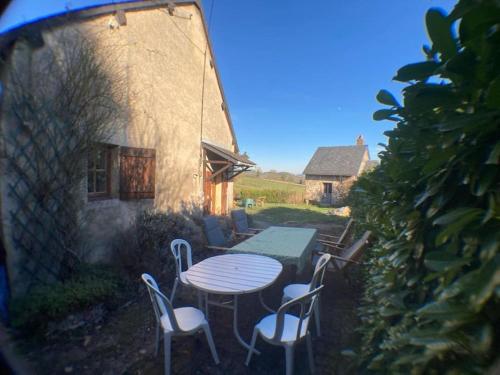 Maison de campagne, Au 40, Morvan, Bourgogne in La Comelle
