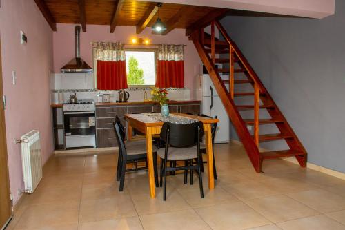 Konyha, Cabañas & Apart Del Sauce (Cabanas & Apart Del Sauce) in El Hoyo