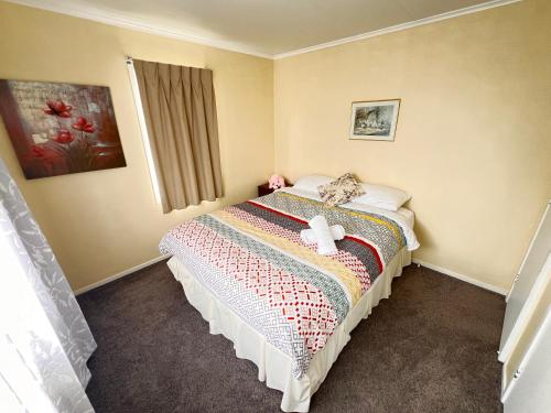 Spacious 3 BR near skyline-5 min walk Room Type - Three-Bedroom House
