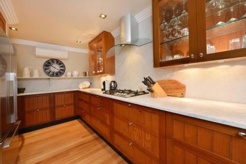 Three-Bedroom Villa image 7