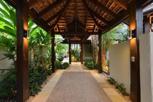 Three-Bedroom Villa image 6