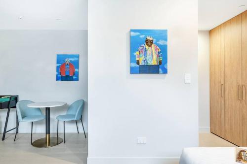 Bubble O' Bill Suite - Eclectic & Cool Studio