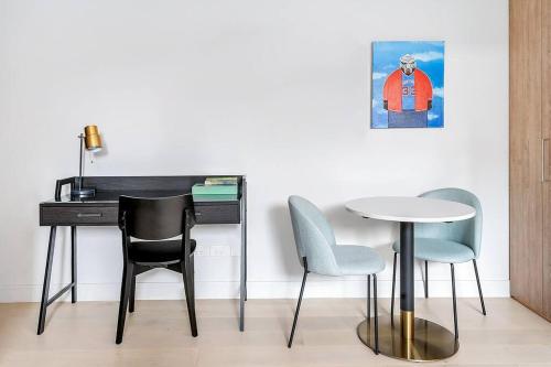 Bubble O' Bill Suite - Eclectic & Cool Studio