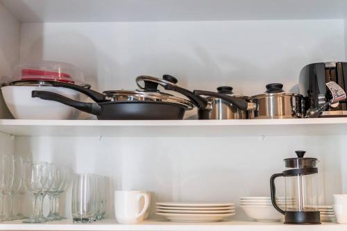 Bubble O' Bill Suite - Eclectic & Cool Studio