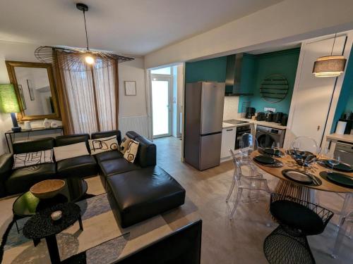 Maison spacieuse avec terrasse, proche CNDBI, idéale pour familles et événements, animaux acceptés. - FR-1-653-249 gîte à louer Le Gond